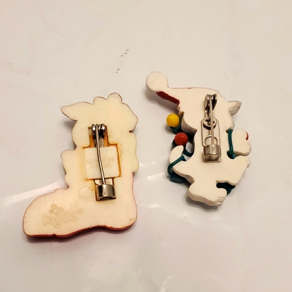 Christmas Puppy/Kitten 2pc Brooch Set - Picture 2 of 2